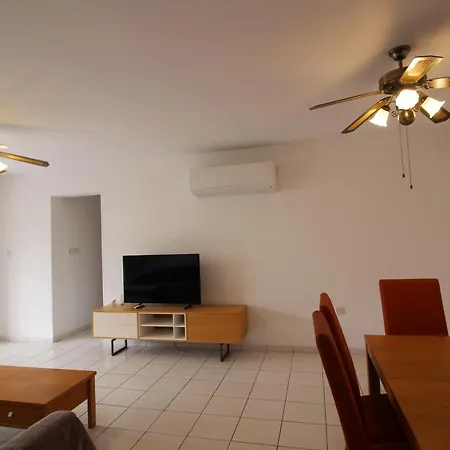 Anthea Gardens - Calm Living Apartman *