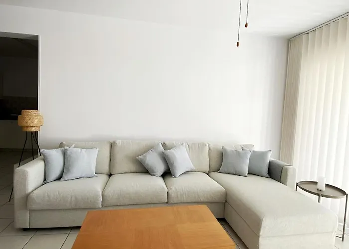 Anthea Gardens - Calm Living Apartman *